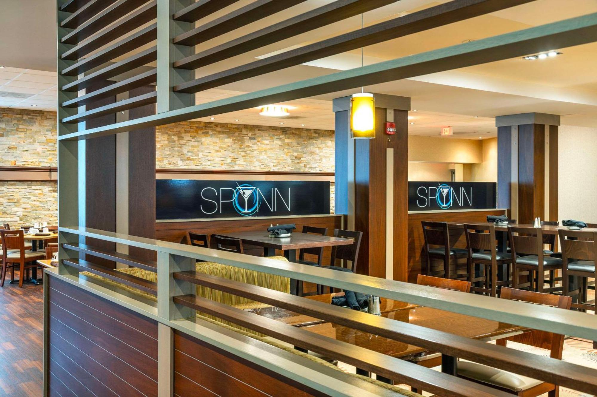 Allure Hotel & Conference Centre, Ascend Hotel Collection Barrie Exterior photo